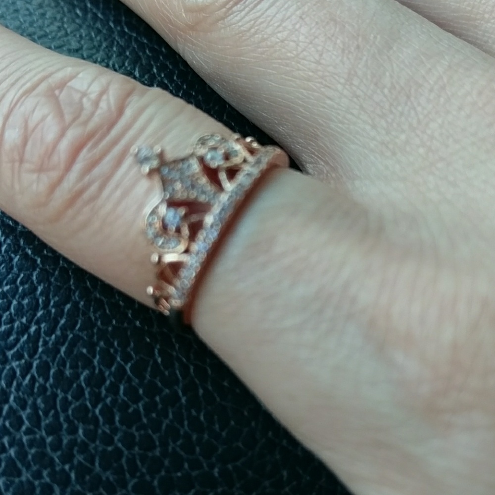 Crown ring - Picture 2 of 8